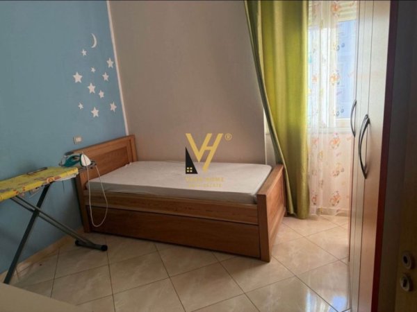 Tirane, jepet me qera apartament 2+1+Ballkon , 92 m² 450 € (FRESK)