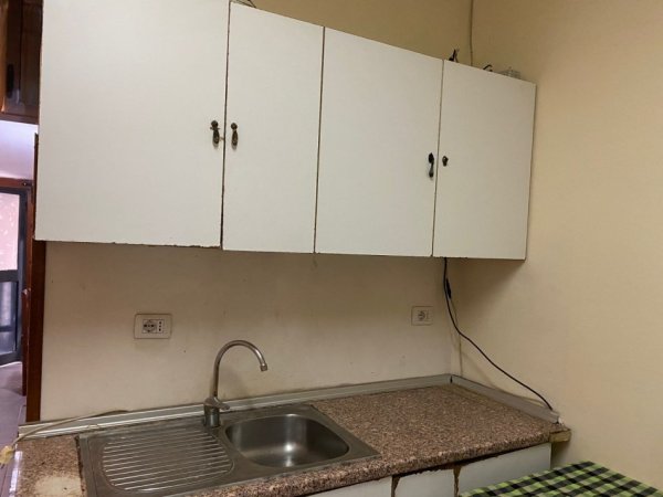 Tirane, jepet me qera apartament 1+1 Kati 0, 45 m² 270 € (rruga Mine Peza Tirane)