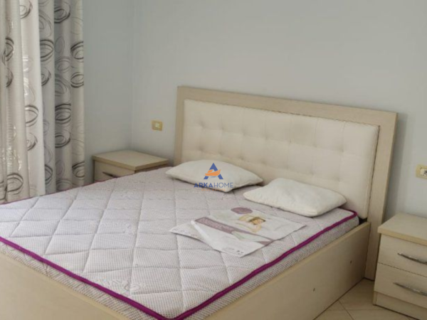 Tirane, jepet me qera apartament 1+1+Ballkon Kati 3, 68 m² 450 € (RRUGA TEODOR KEKO, UNAZA E RE)