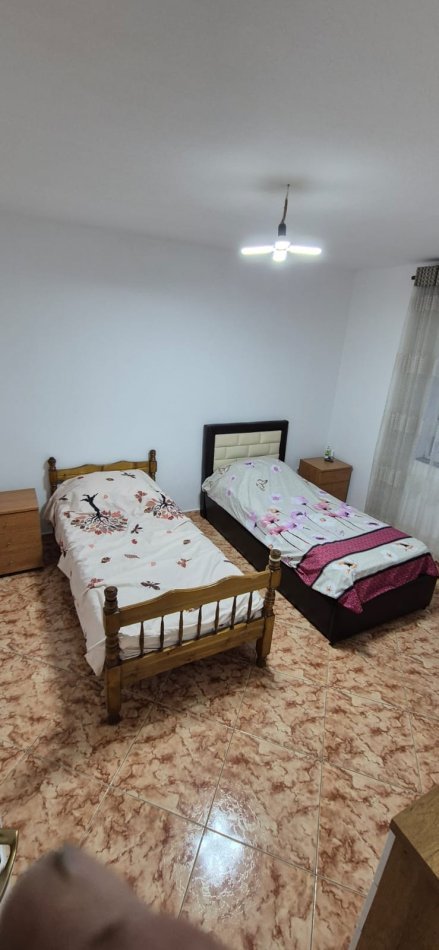 Tirane, jepet me qera apartament 1+1 Kati 1, 50 m² 400 € (Fakukteti i Mjeksise)