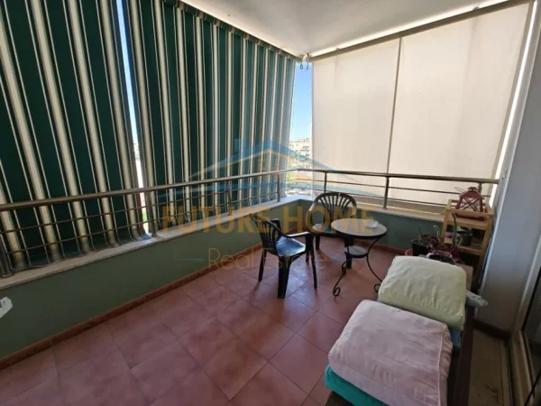 Tirane, jepet me qera apartament 2+1+2, Kati 5, 1.000 €