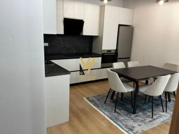 Tirane, jepet me qera apartament 2+1+Aneks+Ballkon , 100 m² 800 € (DON BOSKO)