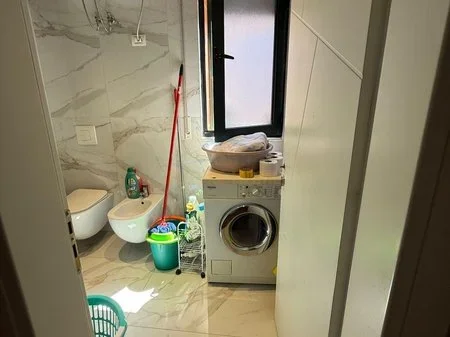 Tirane, shitet apartament 1+1+Ballkon Kati 5, 71 m² 140.000 € (Unaza e re, Green City)