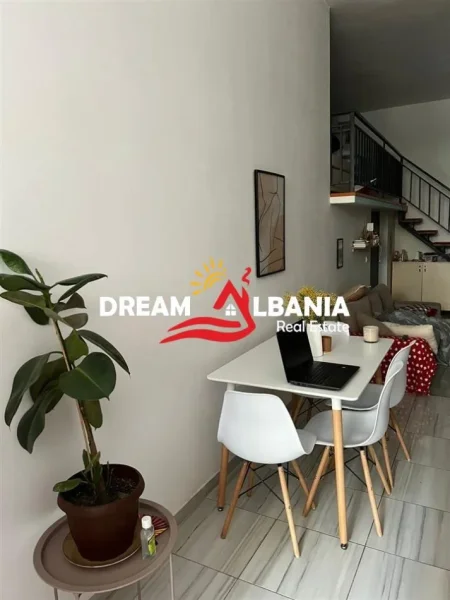 Tirane, shitet apartament Dublex Kati 1, 75 m² 70.000 € (ne Rrugen 5 Maji, prane Shkolles Tirana Jone)