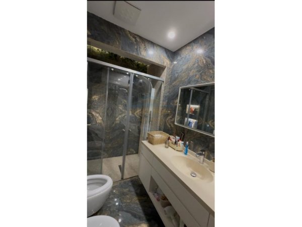 SHITET APARTAMENT 2+1 TEK KOPSHTI BOTANIK