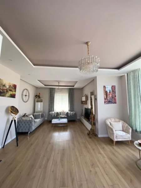Tirane, shitet 2 Katshe Kati 2, 800 m² 350.000 € Fortuzaj