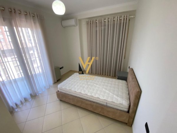 Tirane, jepet me qera apartament 2+1+Aneks+Ballkon Kati 3, 98 m² 1.100 € (RRUGA E KOSOVAREVE)