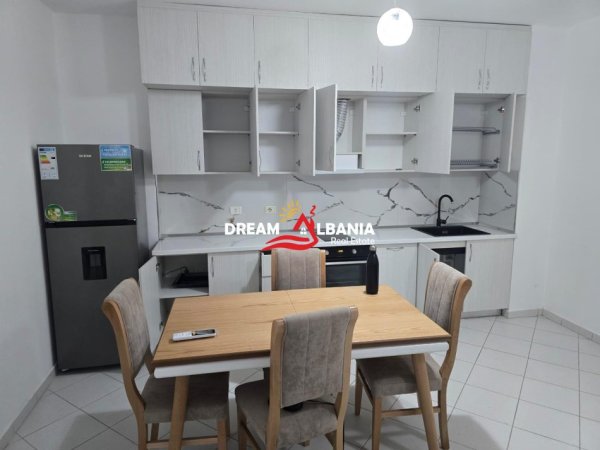 Tirane, shitet apartament 1+1 Kati 7, 76 m² 120.000 € (ne Yzberisht prane KMY)