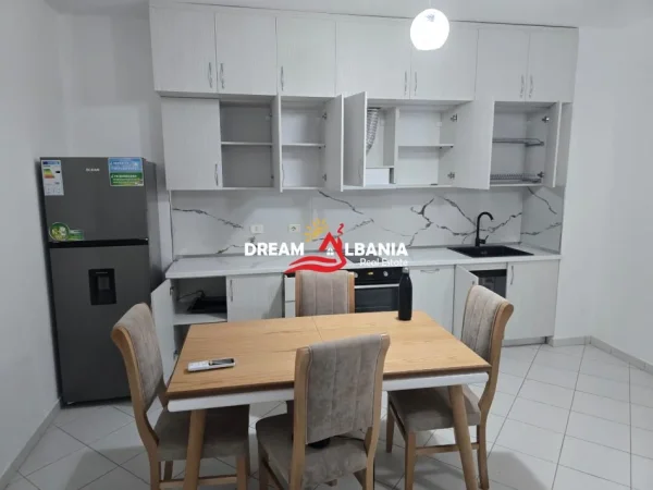 Tirane, shitet apartament 1+1 Kati 7, 76 m² 120.000 € (ne Yzberisht prane KMY)