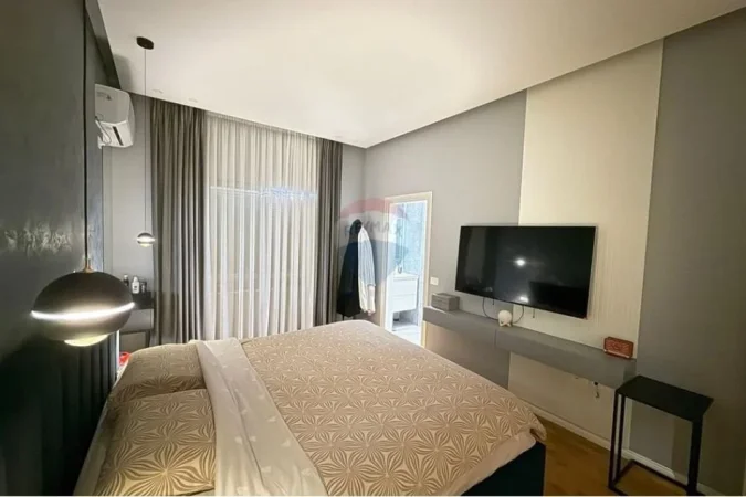 SHITET, APARTAMENT 2+1+2+VERANDE, FRESK, TIRANE. ID: 530581005-6