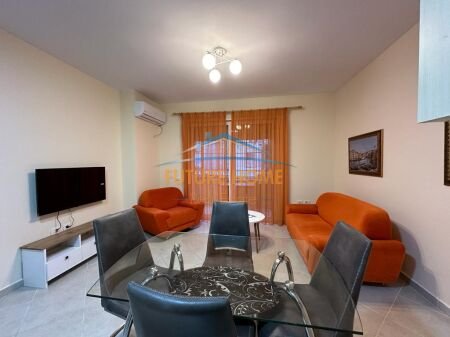 Tirane, jepet me qera apartament 2+1 Kati 3, 86 m² 560 € 