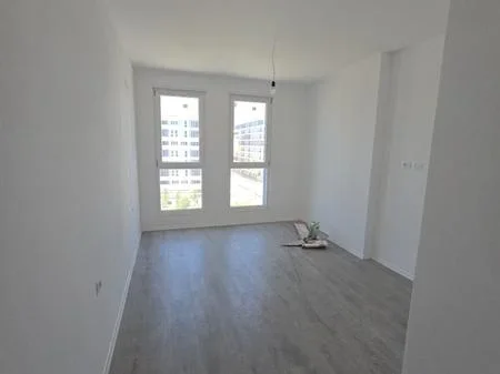 Tirane, shitet apartament 1+1+Post Parkimi+Ballkon Kati 5, 61 m² 85.000 € (QTU, Univers City)