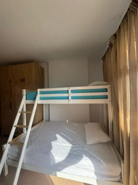 Tirane, jepet me qera garsonier Kati 9, 34 m² 400 € (brryli)