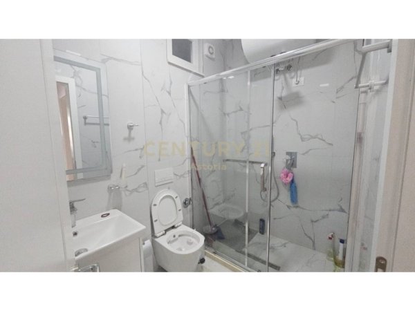 Tirane, jepet me qera apartament 2+1 Kati 4, 116 m² 500 € (Kinostudio)