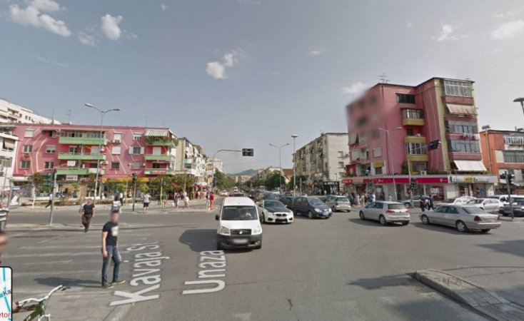 Jepet Apartament me Qira ne 21 Dhjetor , 650 Euro