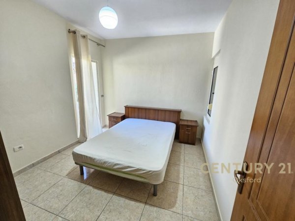 Tirane, jepet me qera apartament 2+1 Kati 1, 80 m² 350 € (Kofra e Priftit)