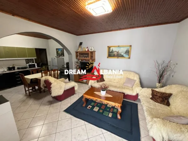 Tirane, shitet truall , 676 m² 1.150.000 € (tek Selvia prane Hotel Black Diamond)