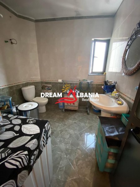 Tirane, shitet apartament 2+1 Kati 8, 97 m² 120.000 € (tek 21 Dhjetori prane Rajonit Nr.2)
