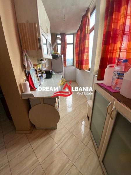 Tirane, shitet apartament 2+1 Kati 8, 97 m² 120.000 € (tek 21 Dhjetori prane Rajonit Nr.2)