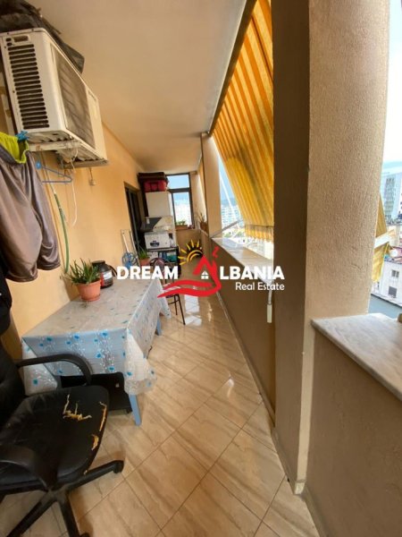 Tirane, shitet apartament 2+1 Kati 8, 97 m² 120.000 € (tek 21 Dhjetori prane Rajonit Nr.2)