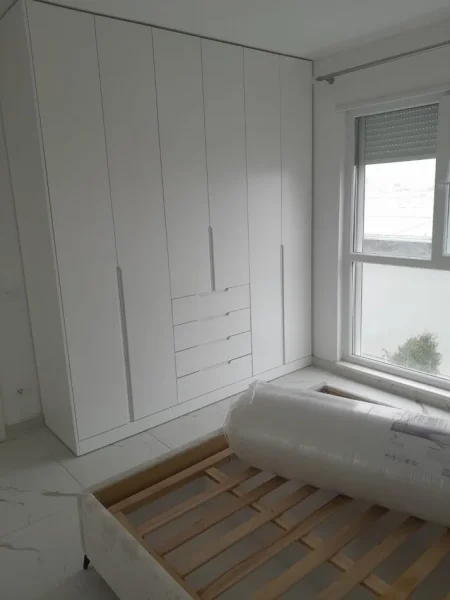 Tirane, jepet me qera apartament 2+1 Kati 4, 85 m² 500 € (Univers City)