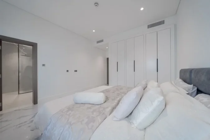 Tirane, jepet me qera apartament 2+1 Kati 5, 150 m² 1.500 € (PORCELAN)