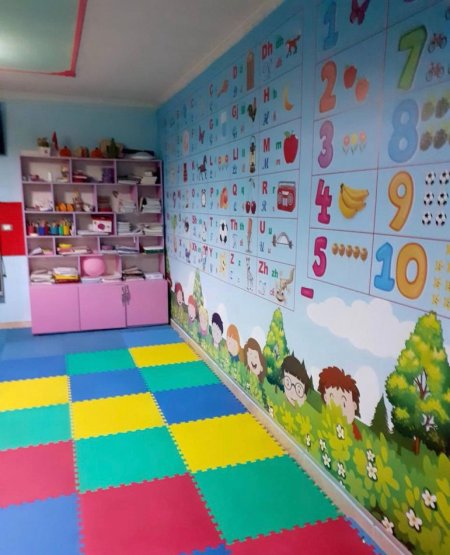 Tirane, jepet me qera ambjent biznesi Kati 0, 200 m² 1.000 € (YZBERISHT)