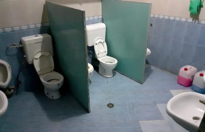 Tirane, jepet me qera ambjent biznesi Kati 0, 200 m² 1.000 € (YZBERISHT)