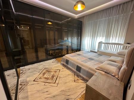 Tirane, jepet me qera apartament 2+1+2+Ballkon Kati 8, 122 m² 1.300 € (Kompleksi Delijorgji)