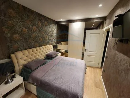 Tirane, shitet apartament 2+1+Ballkon Kati 4, 72 m² 211.000 € (Liqeni i Thate, FZ)