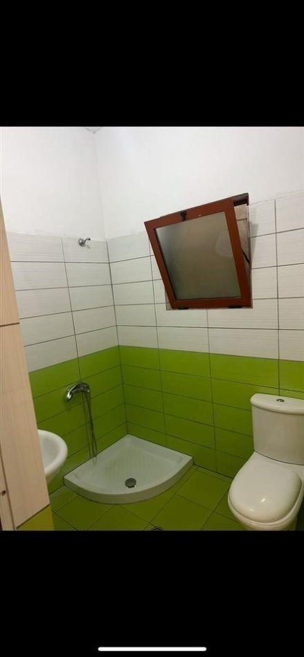 Tirane, jepet me qera shtepi 1+1 Kati 1, 50 m² 320 € (Rruga Siri Kodra prane Hotel Meridian)