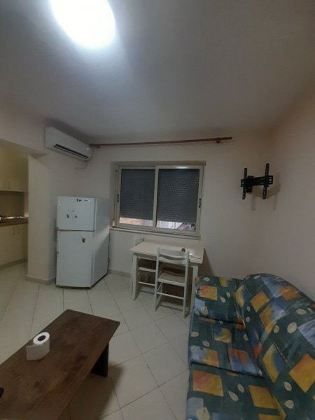 Tirane, jepet me qera apartament 1+1 Kati 3, 65 m² 400 € (Pas Ambasadës Amerikane)