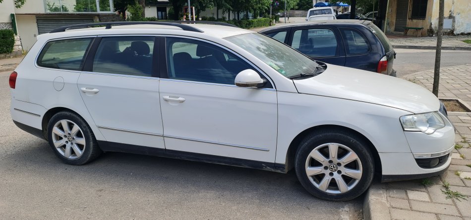 Librazhd, shitet makine VW passat Nafte, e bardhë manuale Kondicioner 3.200 €