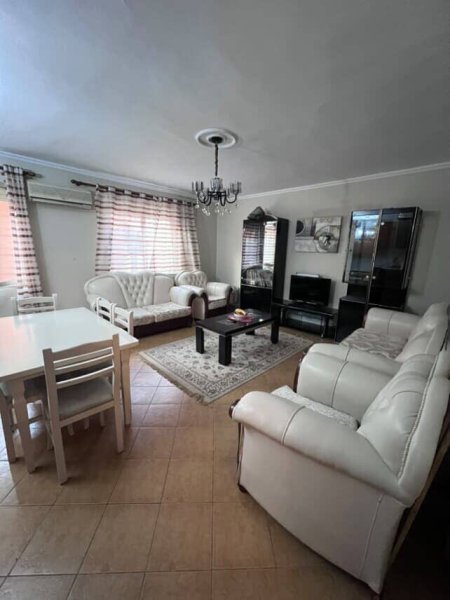 Tirane, ndarje qeraje apartament 2+1+Ballkon Kati 2, 85 m² 500 € (Rruga isuf elezi)