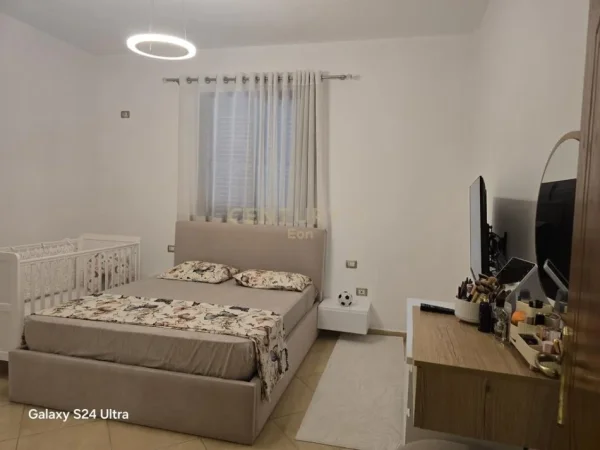 Durres, shes Vile 2 Katshe Kati 1, 426 m² 270.000 € (arap)