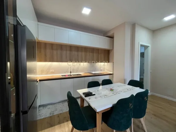 Tirane, shitet apartament 2+1 Kati 2, 108 m² 275.000 € 