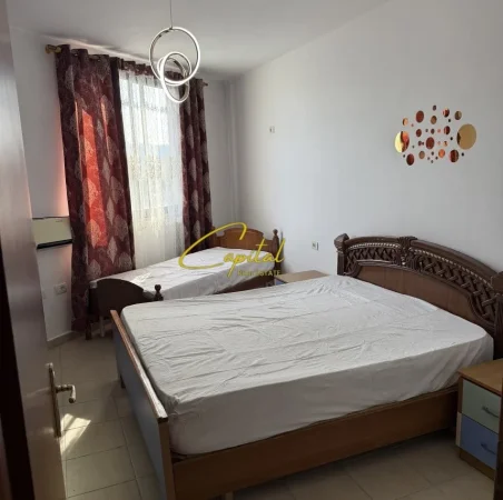 Tirane, jepet me qera apartament 1+1 Kati 9, 75 m² 400 € (YZBERISHT)