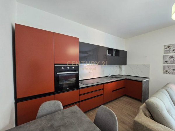 Tirane, jepet me qera apartament 1+1+Aneks+Ballkon Kati 2, 46 m² 550 € 