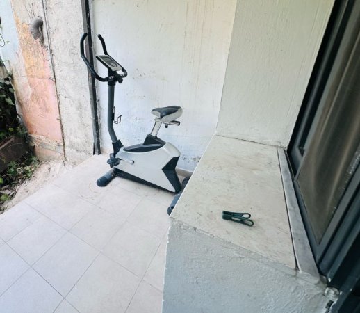 Tirane, jepet me qera apartament 1+1+Ballkon Kati 1, 60 m² 450 € (Neranxi)