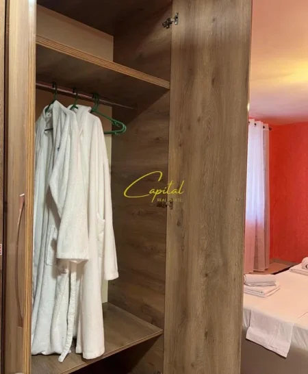 Tirane, shitet garsonier 1+1 Kati 1, 55 m² 160.000 € (LAPRAKE)