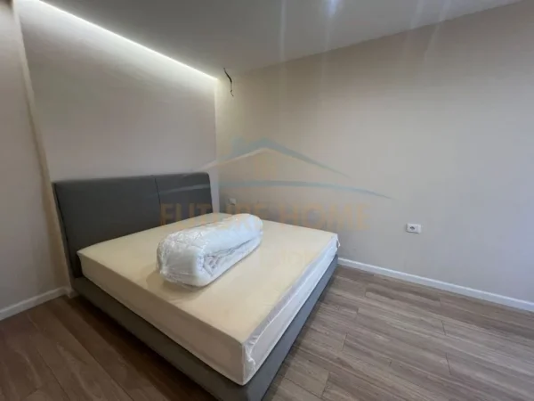 Tirane, shitet apartament 2+1 Kati 3, 90 m² 165.000 € (Kompleksi Golden Park)