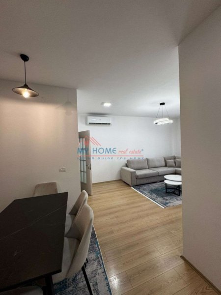 Tirane, jepet me qera apartament 2+1+Ballkon Kati 5, 100 m² 800 € (Don Bosko)
