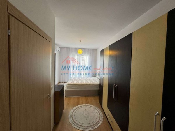 Tirane, jepet me qera apartament 2+1+Ballkon Kati 5, 100 m² 800 € (Don Bosko)