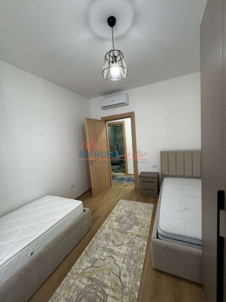 Tirane, jepet me qera apartament 2+1+Ballkon Kati 5, 100 m² 800 € (Don Bosko)