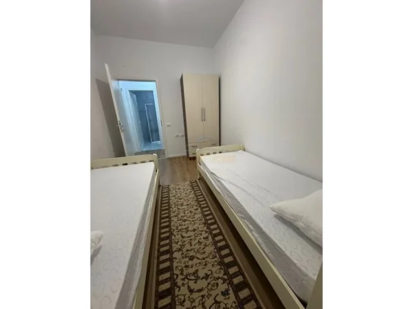 Tirane, jepet me qera apartament 2+1+2 Kati 4, 76 m² 450 €