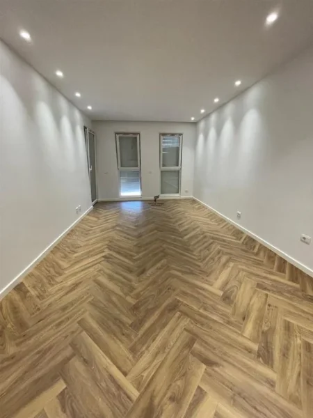 Tirane, shitet apartament 2+1 Kati 3, 97 m² 135.000 € (UNIVERS CITY)