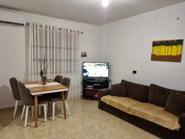 Tirane, jepet me qera apartament 2+1+Aneks+Ballkon Kati 5, 100 m² 501 € (Globe Perballe Delijorgjit)