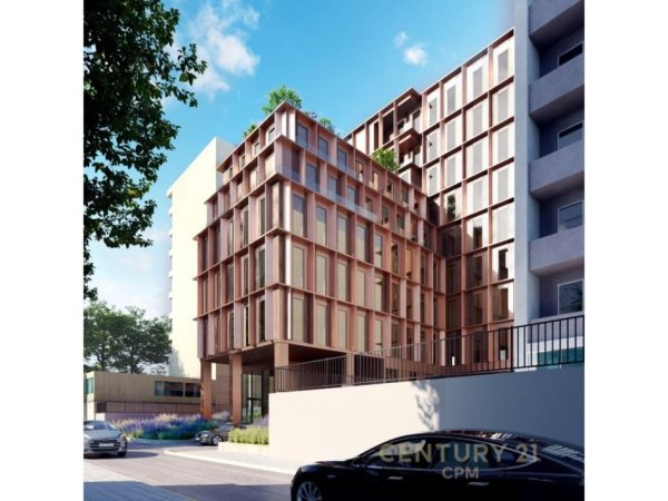 Tirane, shitet apartament 3+1 , (Blloku)