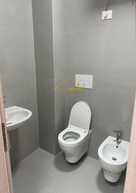 Tirane, jepet me qera apartament 1+1 Kati 2, 70 m² 550 € (ASTIR)