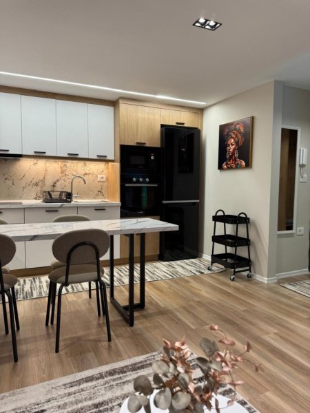 Me Qera : Duplex + 1 Post Parkimi📍Golden Park 3 - 600€ - Sp.80m² - 100% e Re✨